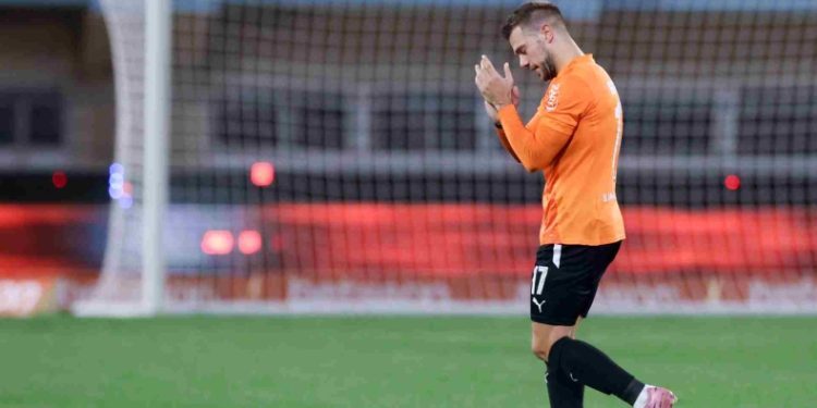 ΟΦΗ-–-Λεβαδειακός:-Ο-Γκονζάλες-αμφίβολος-για-τον-τελικό-με-τον-ΠΑΟΚ