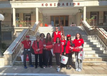 Ο-Ελληνικός-Ερυθρός-Σταυρός-προσέφερε-στιγμές-χαράς-και-κοινωνικοποίησης-σε-ηλικιωμένους-στο-Γηροκομείο-Αθηνών-ενόψει-του-Πάσχα