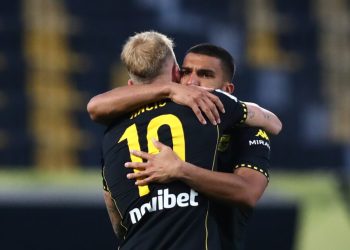 Άρης-–-Βόλος-3-2:-«Άλμα»-Ευρώπης-από-τους-Θεσσαλονικείς-σε-«τρελό»-παιχνίδι-στα-πλέι-οφ-της-super-league