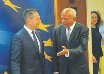 espresso-doppio-–-Κολόμβος-με-την-όπισθεν