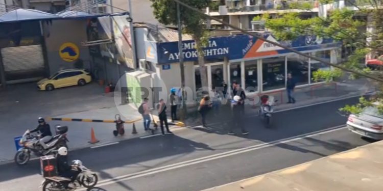 Σε-κρίσιμη-κατάσταση-η-16χρονη-που-εγκαταλείφθηκε-έπειτα-από-τροχαίο-στη-Λιοσίων-–-Στη-δημοσιότητα-βίντεο-ντοκουμέντο