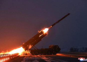 Νέα-εκτόξευση-βαλλιστικού-πυραύλου-από-τη-Βόρεια-Κορέα