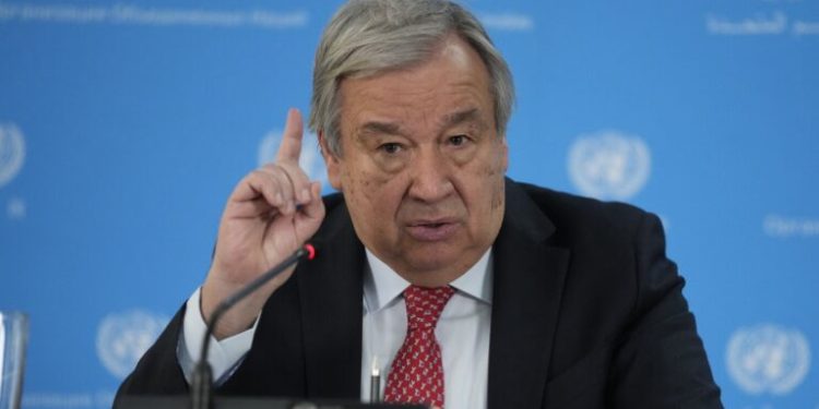 Ο-Γκουτέρες-καταδικάζει-την-επίθεση-που-στοίχισε-τη-ζωή-σε-Γάλλο-κυανόκρανο