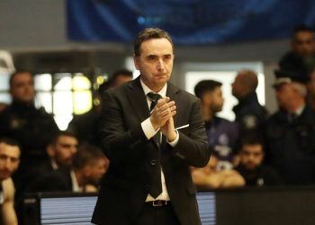 Μπούτσκος-στην-ΕΡΤ:-«Κλείσαμε-την-πόρτα-των-αποδυτηρίων-και-πιστέψαμε-πως-αν-θυσιαστεί-ο-καθένας-θα-έχουμε-όμορφα-πράγματα»-(video)