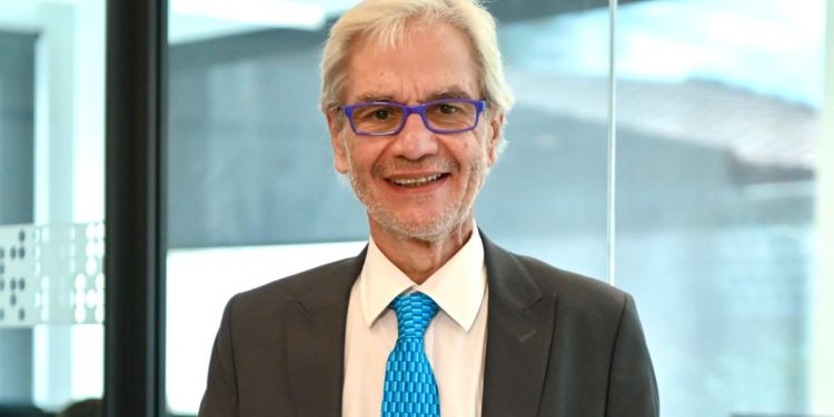 Νίκος-Βλαχάκος:-Υπάρχουν-«σκοτεινά-σημεία»-στην-πτώση-του-ελικοπτέρου-στα-Ίμια