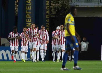 Παναιτωλικός-–-Πανσερραϊκός-2-3:-Ανατροπή-και-φουλ-για-παραμονή-τα-Λιοντάρια-(vids)