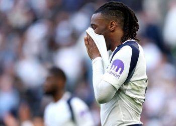 Τότεναμ-–-Μπράιτον-2-2:-Σοκ-στο-90+5′-και-ο-υποβιβασμός-πλησιάζει