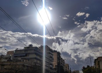 Καιρός-σήμερα:-Βροχές-σε-Ιόνιο-και-ηπειρωτικά,-λίγα-σύννεφα-στην-υπόλοιπη-Ελλάδα-–-Αναλυτική-πρόγνωση