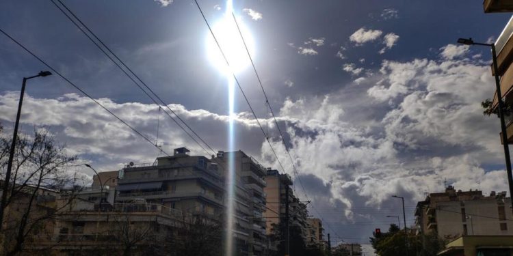 Καιρός-σήμερα:-Βροχές-σε-Ιόνιο-και-ηπειρωτικά,-λίγα-σύννεφα-στην-υπόλοιπη-Ελλάδα