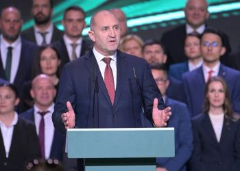 Βουλγαρία-–-Εκλογές:-Αναμένεται-ρεκόρ-προσέλευσης-με-κίνητρο-την-άρση-του-αδιεξόδου-–-Φαβορί-ο-φιλορώσος-Ράντεφ