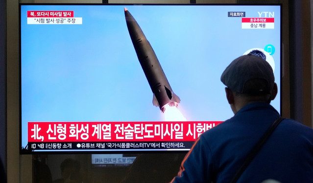Η-Βόρεια-Κορέα-εκτόξευσε-βαλλιστικούς-πυραύλους-προς-ανατολάς