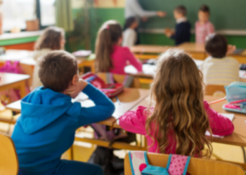 «Αντίστροφη-μέτρηση»-για-την-επιστροφή-των-μαθητών-στα-σχολεία-–-oι-αργίες-και-το-πρόγραμμα-λήξης-μαθημάτων-και-εξετάσεων