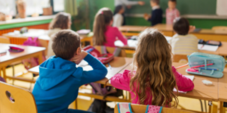 «Αντίστροφη-μέτρηση»-για-την-επιστροφή-των-μαθητών-στα-σχολεία-–-oι-αργίες-και-το-πρόγραμμα-λήξης-μαθημάτων-και-εξετάσεων