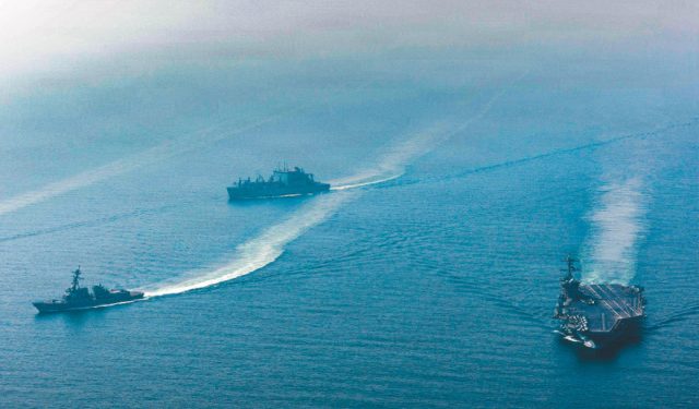 Μακριά-από-συμφωνία-ΗΠΑ-και-Ιράν-–-Ούτε-24-ώρες-δεν-έμειναν-ανοιχτά-τα-Στενά-του-Ορμούζ