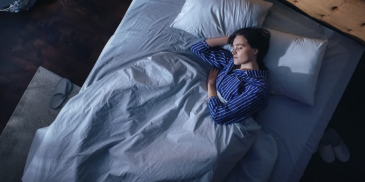 Ξύπνησες-πάλι-στις-03:00-τα-ξημερώματα;-Να-τι-συμβαίνει-με-τον-ύπνο-σου