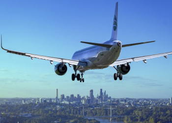 Από-μια-κλωστή-κρέμεται-η-επάρκεια-των-αεροπορικών-καυσίμων:-Τιμές-–-«φωτιά»-και-ακυρώσεις