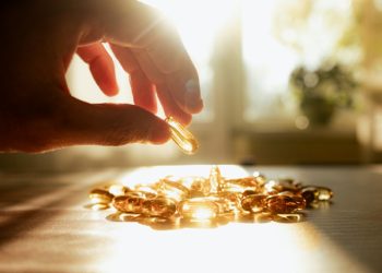 Αυτή-η-βιταμίνη-στη-μέση-ηλικία-προστατεύει-τον-εγκέφαλο-από-την-άνοια