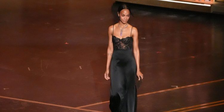 Ζόε-Σαλντάνα:-Σαρώνει-στο-box-office-και-βρίσκεται-στη-λίστα-time-100-αλλά-οι-γιοι-της-δεν-αντέχουν-να-τη-βλέπουν-στην-οθόνη