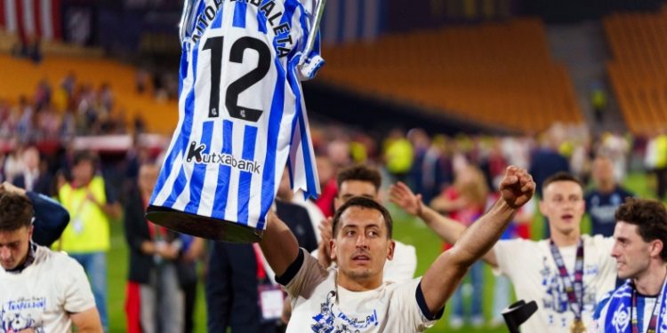 Σοσιεδάδ:-Αφιέρωσε-το-Κύπελλο-σε-φίλαθλο-που-είχε-δολοφονηθεί-από-οπαδούς-της-Ατλέτικο