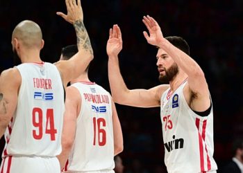 Ο-Ολυμπιακός-υποδέχεται-τον-Άρη-στο-ΣΕΦ-–-«Τελικός»-παραμονής-στη-Γλυφάδα