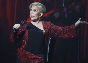 Μαρινέλλα:-Ένα-ανεπανάληπτο-καλλιτεχνικό-φαινόμενο,-οι-έρωτες-της-ζωής-της-και-η-εξομολόγηση-για-το-πώς-θέλει-να-τη-θυμούνται