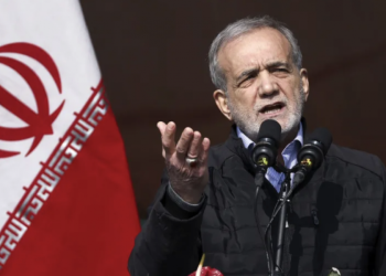 Πεζεσκιάν-κατά-Τραμπ-για-το-πυρηνικό-ζήτημα:-«Ποιος-είναι-αυτός-για-να-στερήσει-τα-δικαιώματα-ενός-έθνους;»