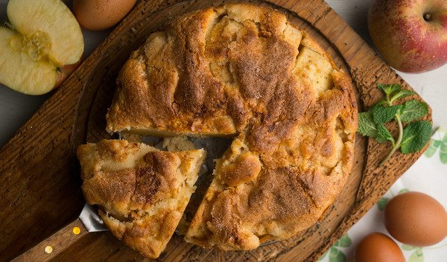 Μηλόπιτα-με-κανέλα