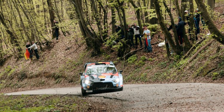wrc:-Ο-neuville-με-hyundai-κοντά-στη-νίκη-στην-Κροατία-–-Πρώτη-του-φετινή