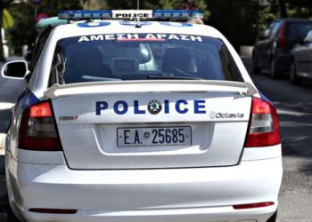 Θεσσαλονίκη:-Συνελήφθησαν-μητέρες-που-έχασαν-από-την-προσοχή-τους-τα-παιδιά-τους-και-τα-βρήκαν-αστυνομικοί