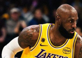 Λέικερς-–-Ρόκετς-107-98:-Με-απουσίες,-αλλά-με-τον-«βασιλιά»…καυτό!