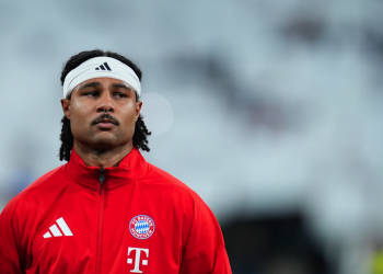 Τεράστιο-πλήγμα-για-την-Μπάγερν:-Τέλος-η-σεζόν-για-τον-Γκνάμπρι-–-Χάνει-και-το-Μουντιάλ