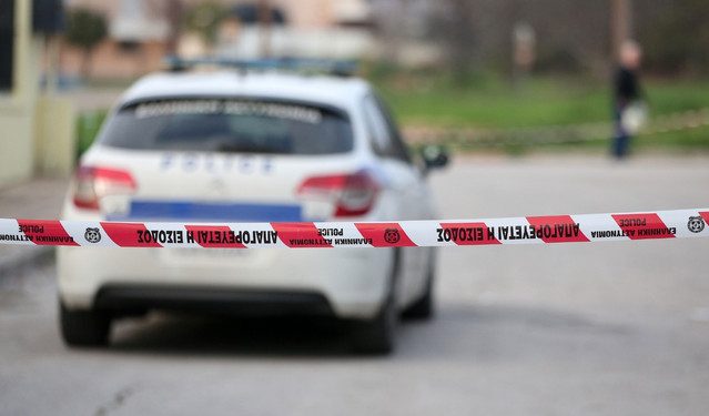 Τραγωδία-στο-Ακταίο-Αχαΐας-–-58χρονος-έβαλε-φωτιά-στο-σπίτι-του-και-αυτοπυροβολήθηκε-λίγο-πριν-την-κηδεία-της-αδερφής-του