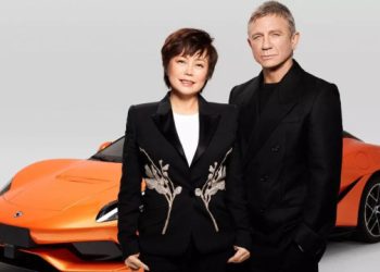 Με-λάμψη-από-Τζέιμς-Μποντ-το-νέο-denza-z