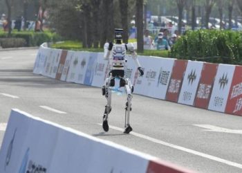 Ρομπότ-νίκησαν-ανθρώπους-σε-αγώνα-στο-Πεκίνο!-(vid)