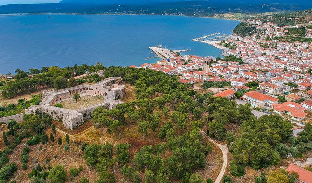 Ανακαλύπτοντας-το-Νιόκαστρο-Ναυαρίνου:-Το-«στολίδι»-της-Πύλου