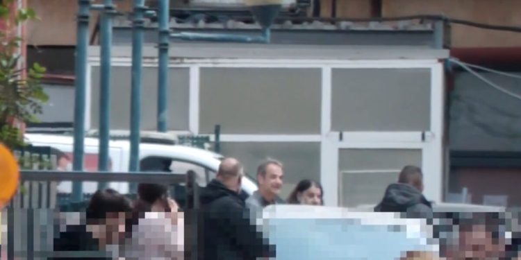 Στον-Ευαγγελισμό-ο-Κυριάκος-Μητσοτάκης-–-Παρέμεινε-περίπου-για-4-ώρες