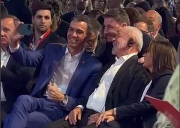 Η-selfie-του-Ανδρουλάκη-με-Σάντσεθ-και-Λούλα