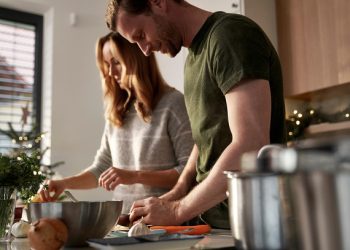 Πώς-θα-φτιάξεις-εύκολα-και-λαχταριστά-νηστίσιμα-μπισκότα