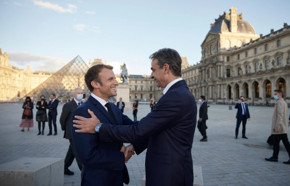 Επίσκεψη-Μακρόν-στην-Αθήνα:-Νέα-συμφωνία-άμυνας-και-ασφάλειας-με-φόντο-τις-γεωπολιτικές-εξελίξεις