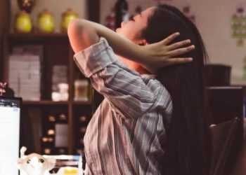 Η-τοξικότητα-στον-χώρο-εργασίας-μας-γερνά-πιο-γρήγορα,-σύμφωνα-με-έρευνα