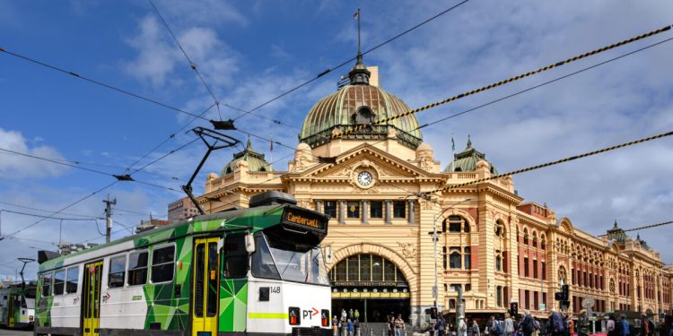 Στην-Αυστραλία-τα-μέσα-μαζικής-μεταφοράς-παραμένουν-δωρεάν-–-Η-Βικτώρια-επεκτείνει-τα-μέτρα-για-τα-ακριβά-καύσιμα