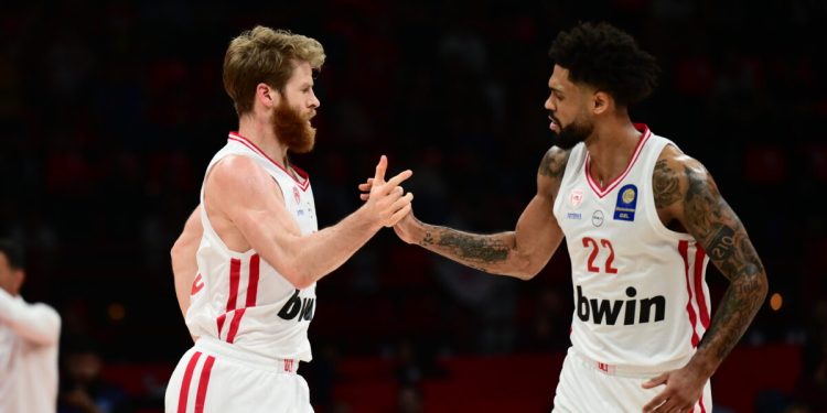 Ολυμπιακός-–-Άρης-92-81: Παραμένουν-αήττητοι-οι-Πειραιώτες-με-νέα-άνετη-νίκη-στο-ΣΕΦ-για-την-gbl