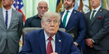 live:-«Τέλος-ο-κύριος-καλός!-Αν-το-Ιράν-δεν-δεχτεί-τη-δίκαιη-συμφωνία-που-προσφέρουμε,-θα-καταστρέψουμε-κάθε-υποδομή»-προειδοποιεί-ο-Τραμπ