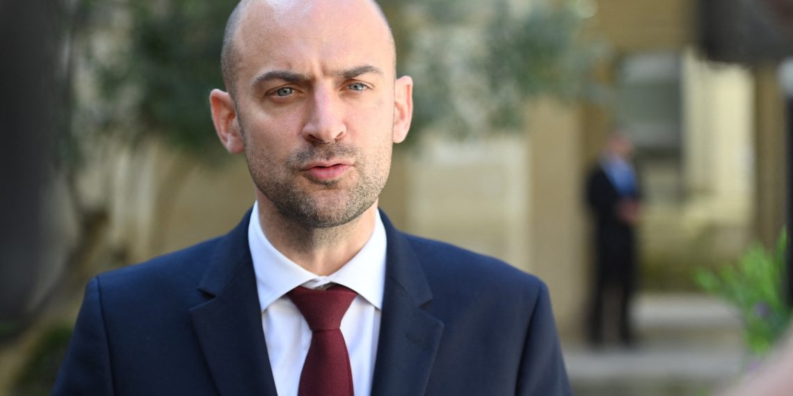 Γαλλία:-Οι-δηλώσεις-Τραμπ-εναντίον-του-πάπα-δεν-είναι-«αποδεκτές»