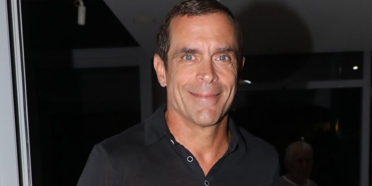 Κωνσταντίνος-Μαρκουλάκης:-Δεν-πιστεύω-στον-Θεό,-αντίθετα,-θα-το-ήθελα-πάρα-πολύ