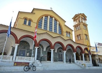 Κάθε-Πέμπτη-οι-Παρακλήσεις-του-Αγίου-Λουκά-στον-Άγιο-Αχίλλιο