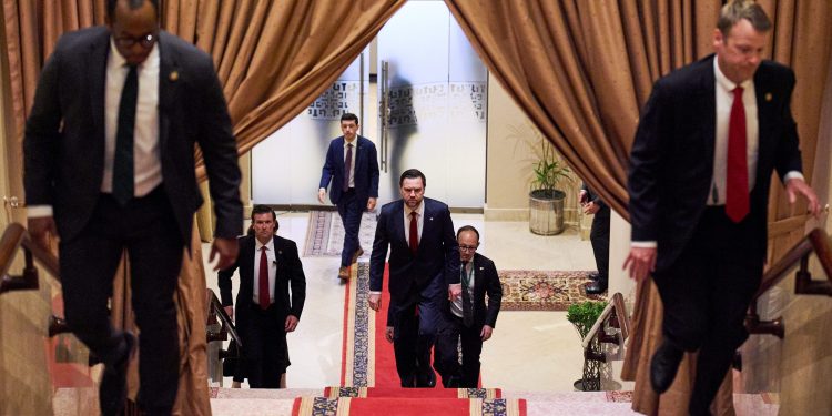 Αντιπροσωπεία-των-ΗΠΑ-στο-Πακιστάν-για-νέο-γύρο-διαπραγματεύσεων-–-«Αγκάθι»-για-το-Ιράν-ο-ναυτικός-αποκλεισμός