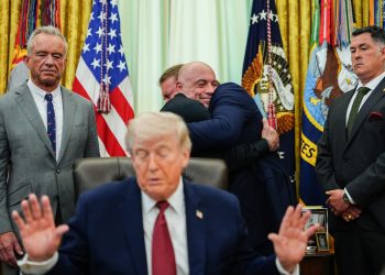 live:-Τέλος-ο-«καλός»-Τραμπ!-Δίνει-μια-«τελευταία-ευκαιρία»-και-απειλεί-να-ανατινάξει-όλο-το-Ιράν-αν-δεν-δεχτεί-τη-«δίκαιη-συμφωνία»-που-προσφέρει