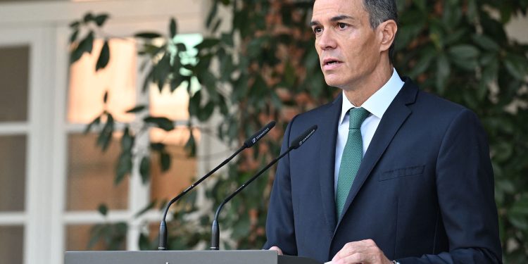 Σάντσεθ:-Η-Ισπανία-θα-ζητήσει-από-την-ΕΕ-να-αναστείλει-πλήρως-τη-συμφωνία-σύνδεσης-μεταξύ-ΕΕ-Ισραήλ