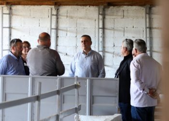 Στο-πλευρό-των-πληγέντων-κτηνοτρόφων-του-Αμπελώνα-Τυρνάβου-ο-Δημήτρης-Κουρέτας-–-Πίεση-για-λύσεις-σε-ευλογιά-και-κτηνοτροφία